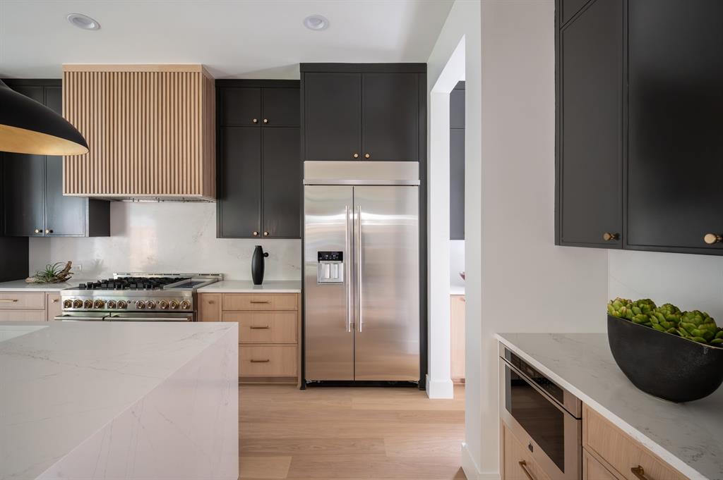 Wilshire Heights - Residential