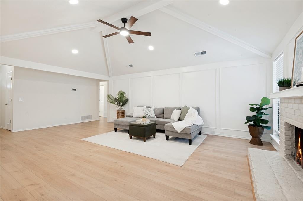 1113 E Lawn Meadow Drive