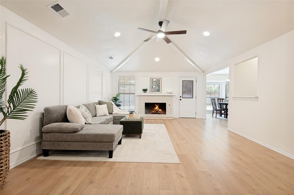 1113 E Lawn Meadow Drive
