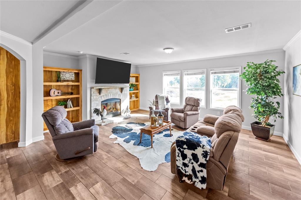 S1994 LAKE WHITNEY VLG (SHADY OAKS) - Residential