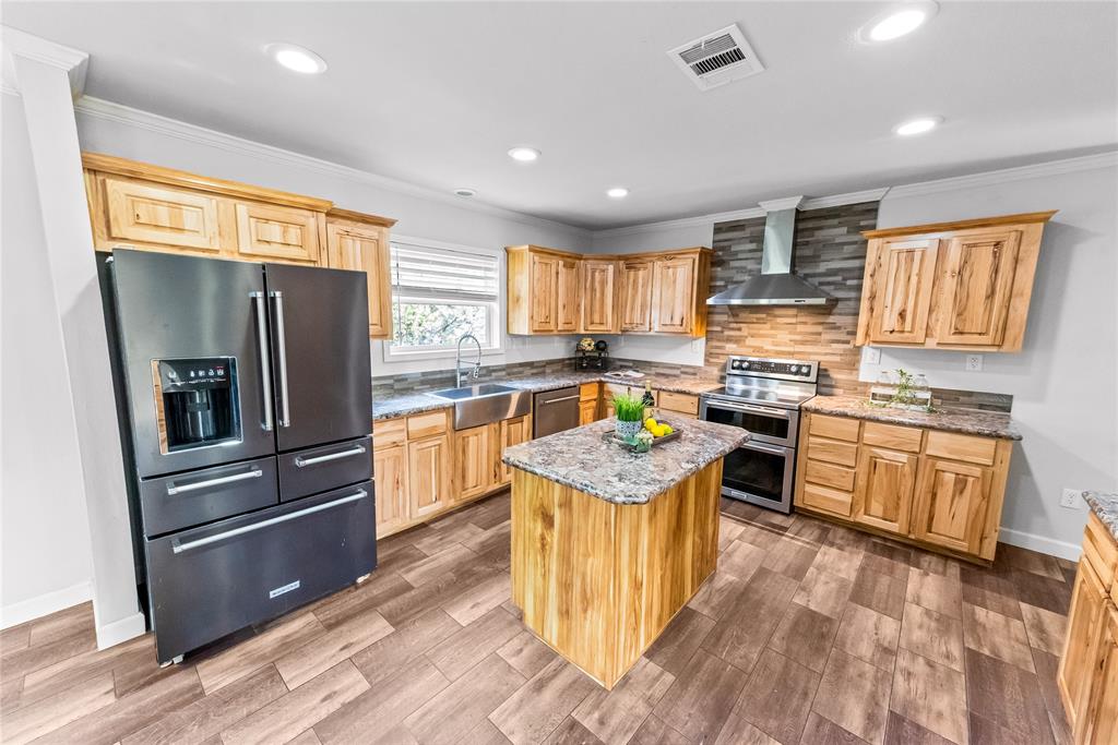 S1994 LAKE WHITNEY VLG (SHADY OAKS) - Residential