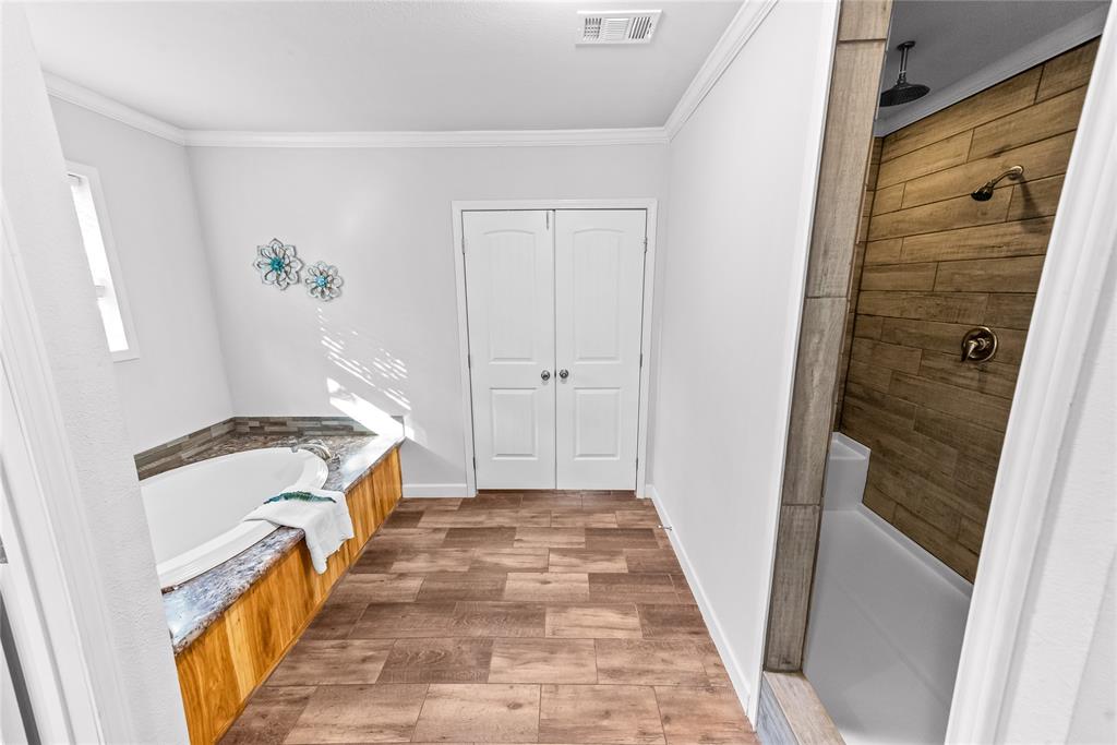 S1994 LAKE WHITNEY VLG (SHADY OAKS) - Residential