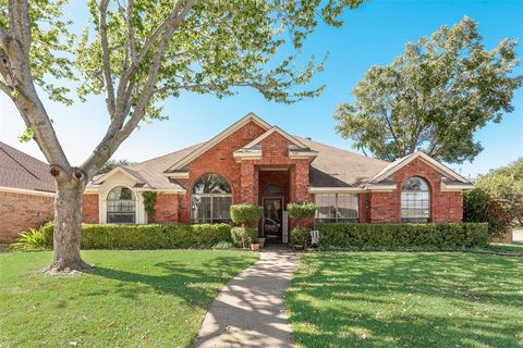 Photo of 7005 Buckhorn Drive, Rowlett, TX 75089 (MLS # 21099099)