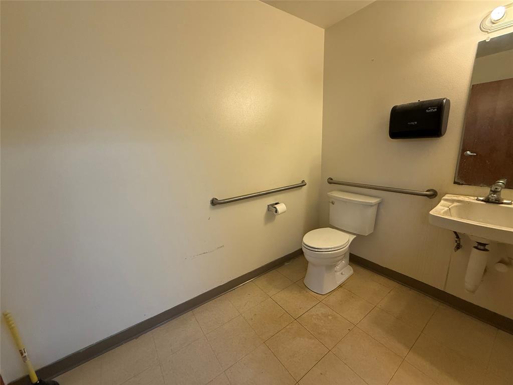 Daugherty - Commercial Lease