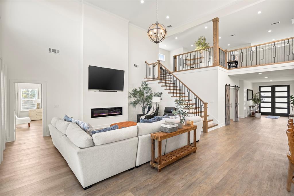 Maw & Paw Estates - Residential