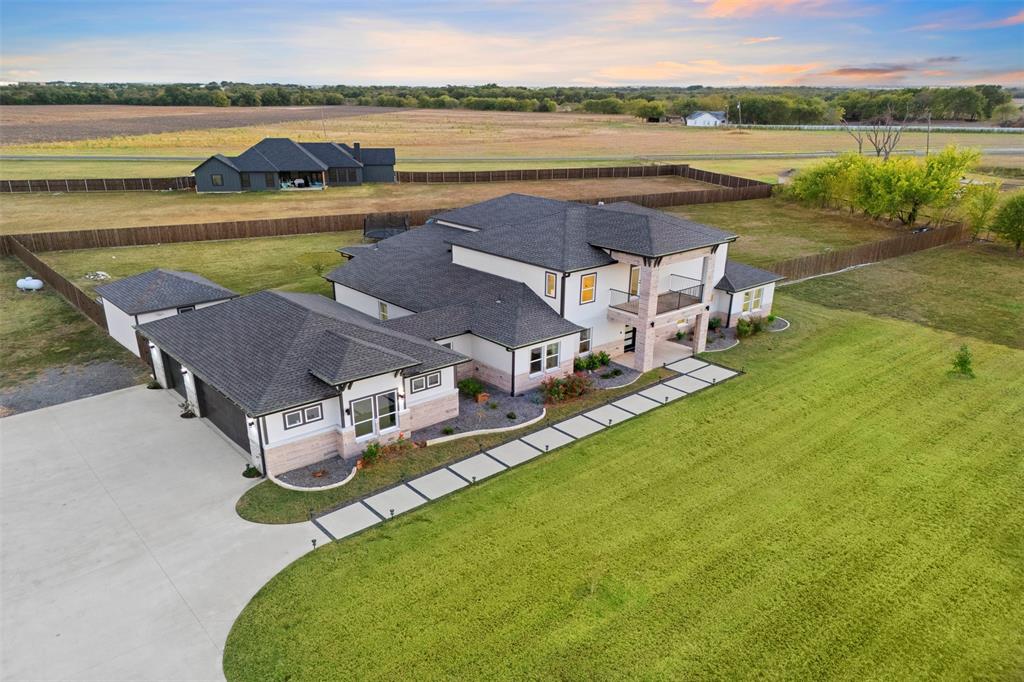 Maw & Paw Estates - Residential