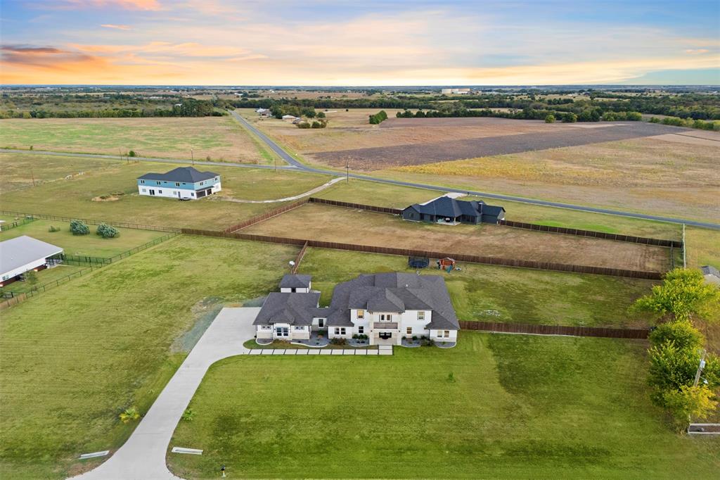 Maw & Paw Estates - Residential