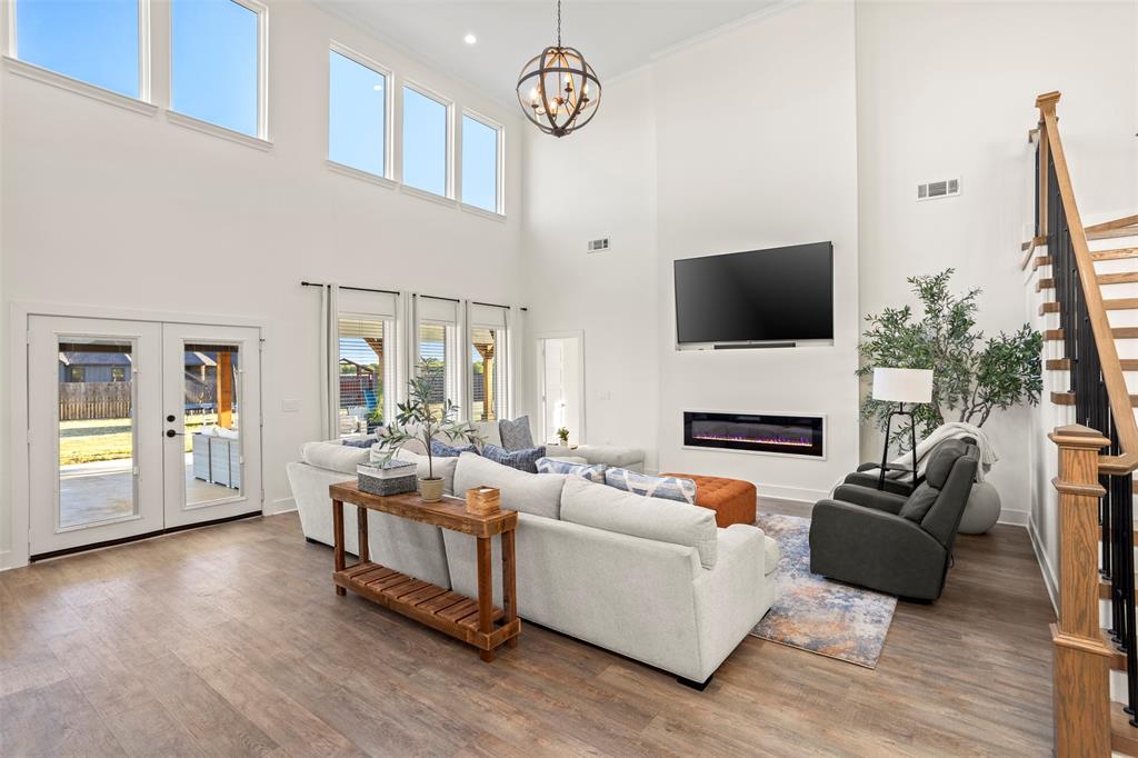 Maw & Paw Estates - Residential