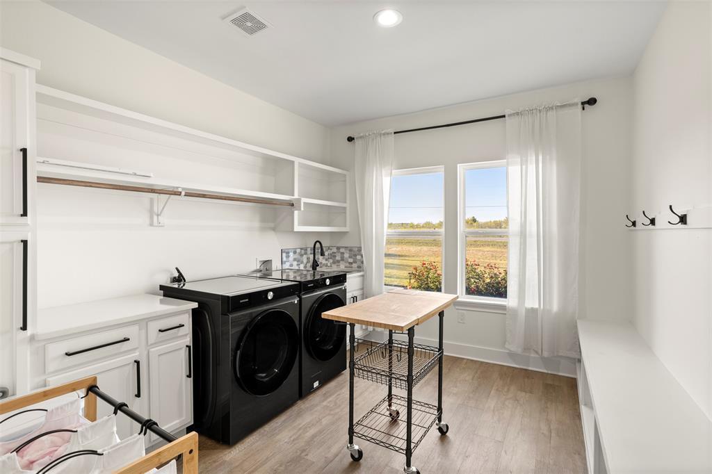 Maw & Paw Estates - Residential