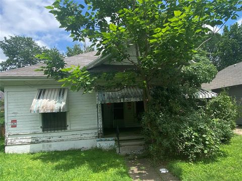 Photo of 1109 Turner Street, Waco, TX 76704 (MLS # 21259376)