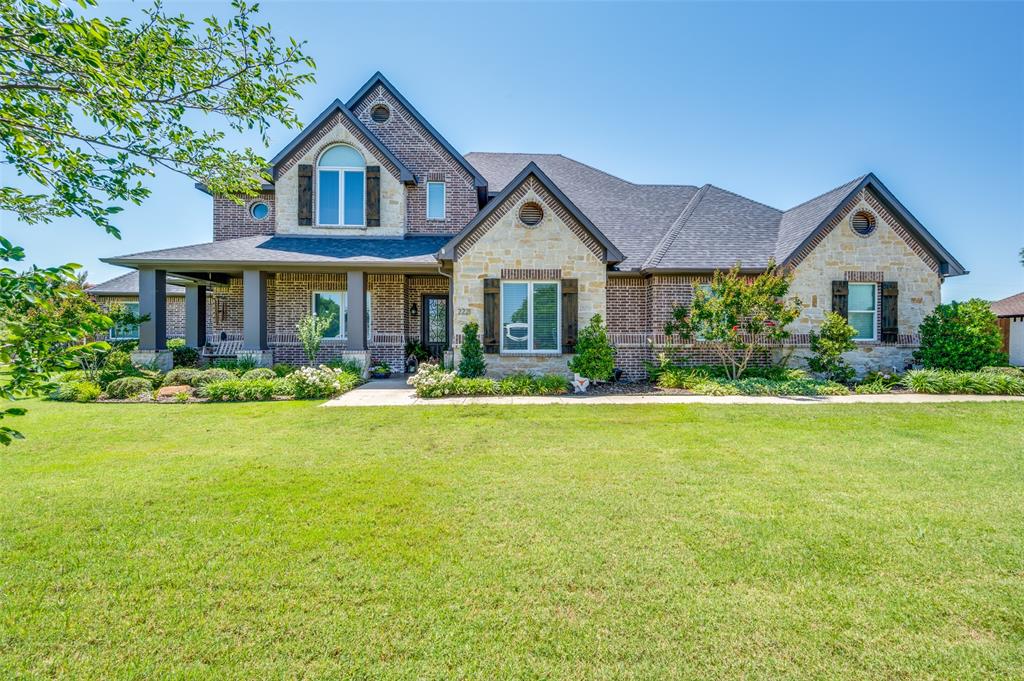 2221 Lariat Trail