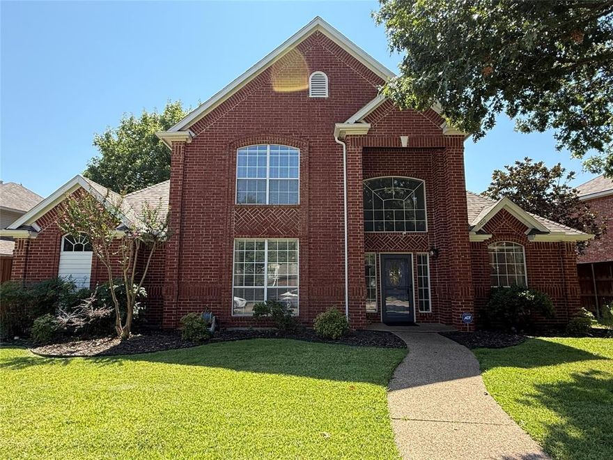 GREAT PRICE AND LOCATION IN MATURE NEIGHBORHOOD IN THE HEART OF ALLEN!  Wonderful 4 bedrooms, 2.5 baths with a pool offering over 2500 sq. ft. in sought after Fountain Park subdivision within award-winning Allen ISD.  Eat-in kitchen with Quartz countertops offers a view of the pool and backyard in addition to enjoying your favorite TV show while dining.  Formal dining and living rooms offer extra space to entertain for those upcoming holidays.  Primary bedroom and bathroom on the first floor with dual sinks, garden tub, separate shower and access to the backyard from your suite.  Half bath on first floor also has door with access to the backyard and pool.  Located on the second floor are 3 great size bedrooms and a second full bathroom. Easy access to major highways, new HEB store, Watters Creek, abundance of shopping, restaurants, entertainment and more.  No HOA.  Schedule your viewing today.