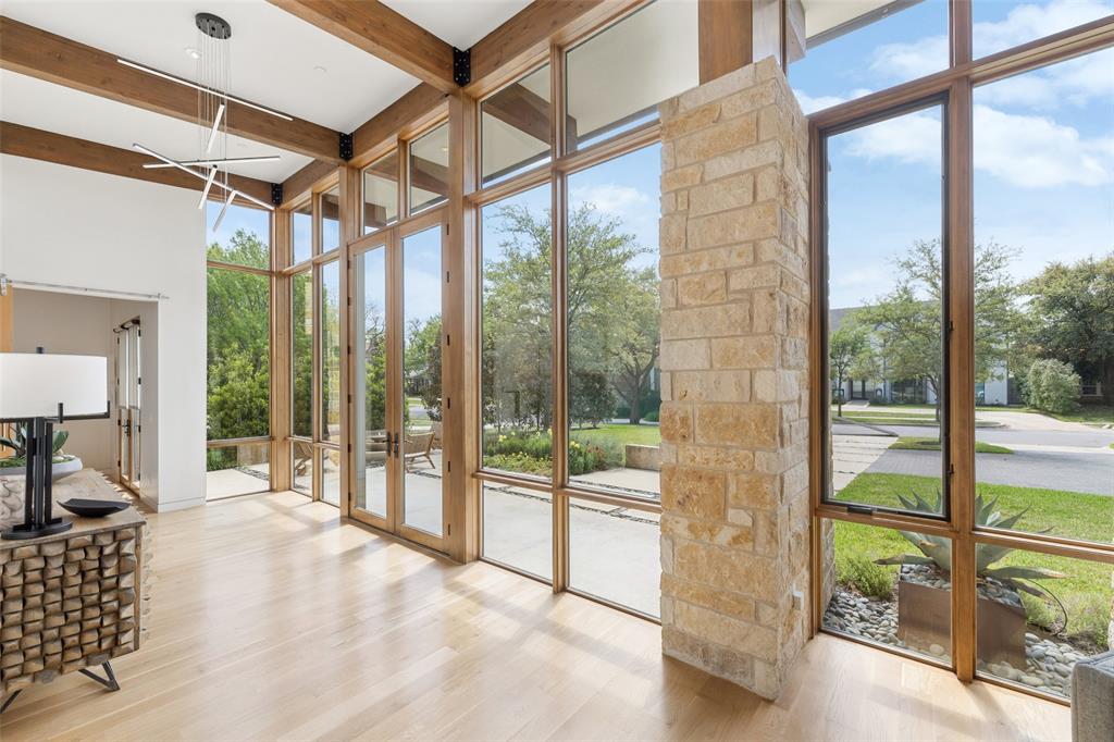 4028 Marquette Street