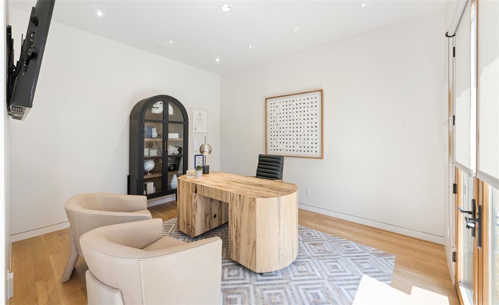 4028 Marquette Street