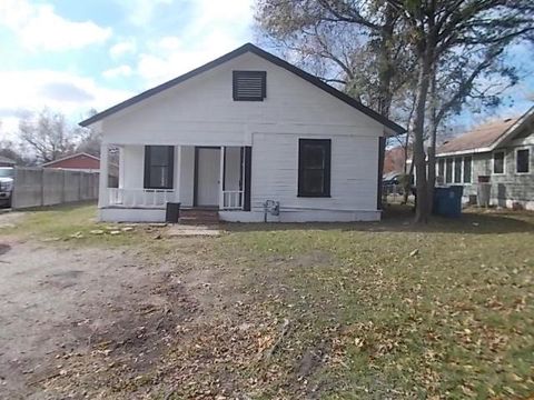 A home in Corsicana