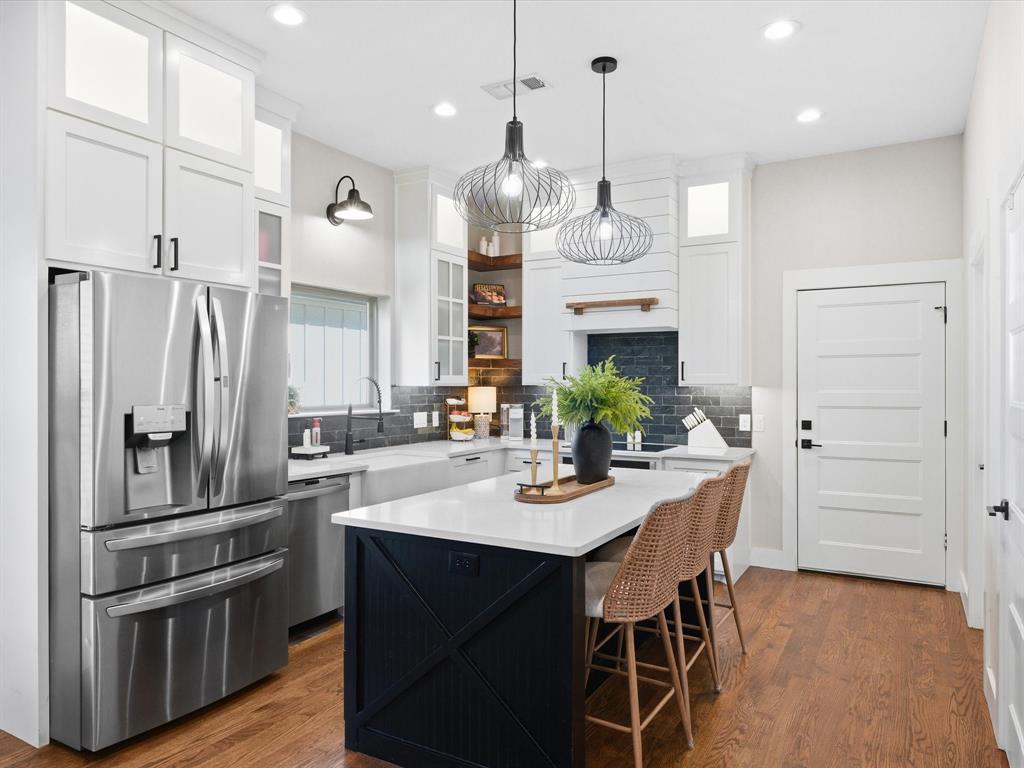 AB 282 W HOCKIDAY SUR, EASTWOOD ISLANDS, LT 321 - Residential