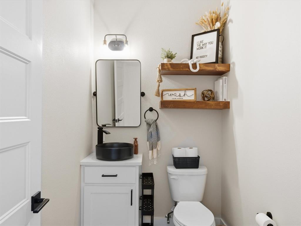 AB 282 W HOCKIDAY SUR, EASTWOOD ISLANDS, LT 321 - Residential