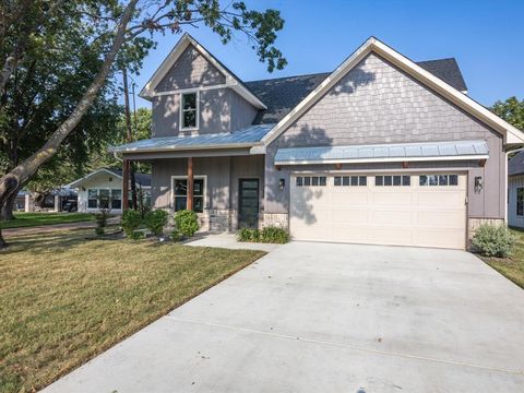Photo of 188 Seaside Drive, Gun Barrel City, TX 75156 (MLS # 21171771)