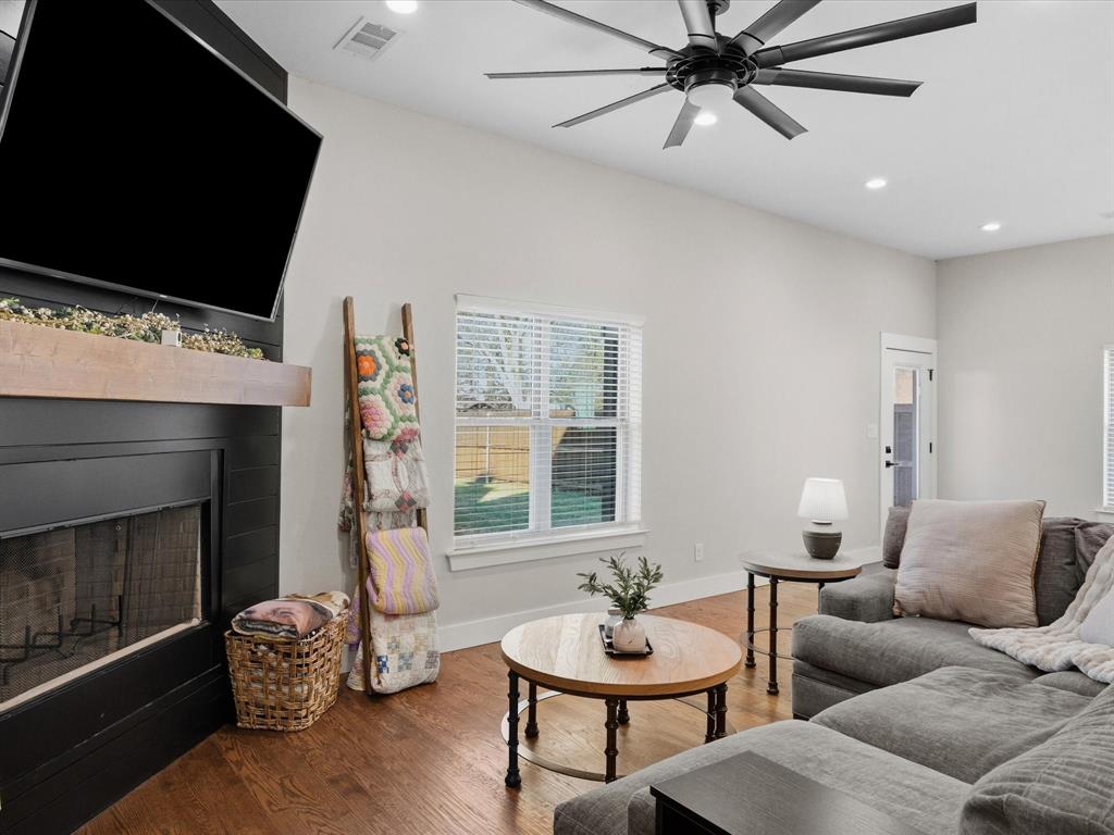 AB 282 W HOCKIDAY SUR, EASTWOOD ISLANDS, LT 321 - Residential