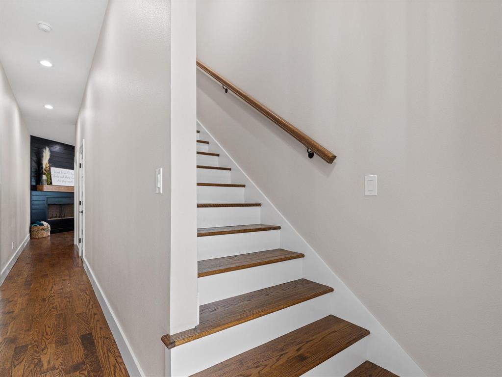 AB 282 W HOCKIDAY SUR, EASTWOOD ISLANDS, LT 321 - Residential