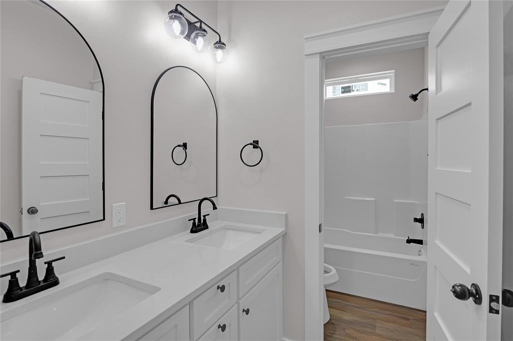 TORRE ESTADOS ADDITION - Residential