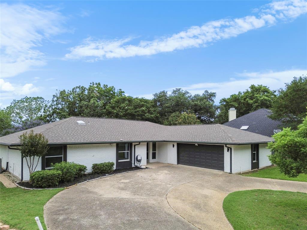 5305 Links Drive