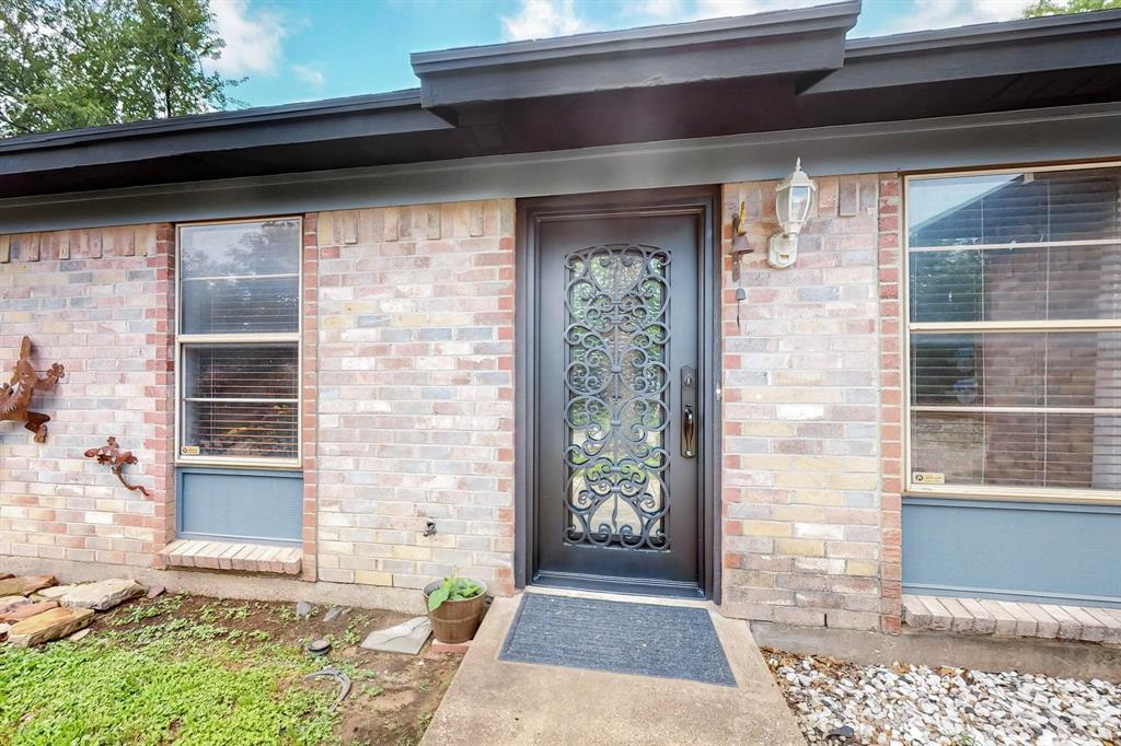 5725 Denise Drive