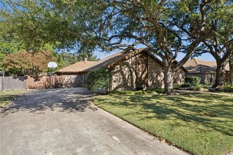 A home in Farmers Branch