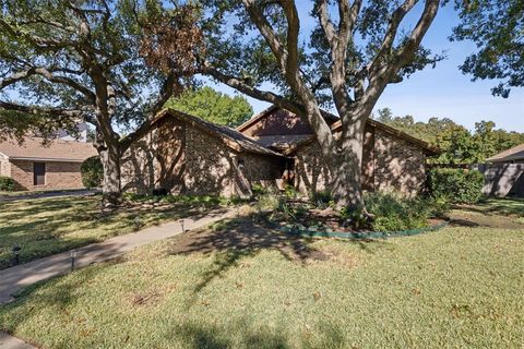 A home in Farmers Branch