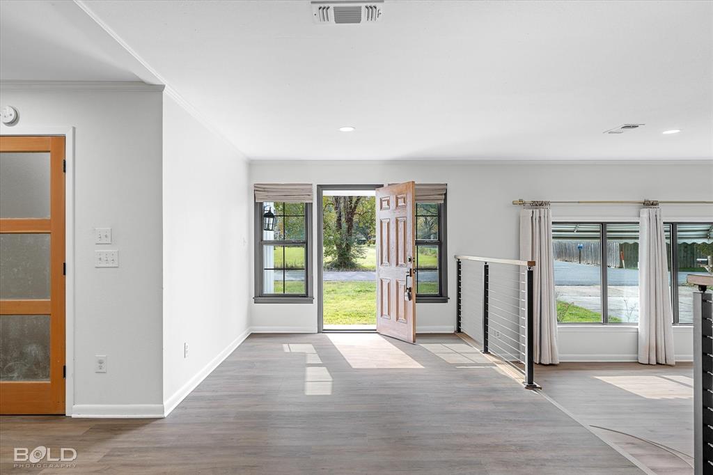 Mooringsport, Louisiana 71060, United States, 3 Bedrooms Bedrooms, ,2 BathroomsBathrooms,Residential,Contingent,29359