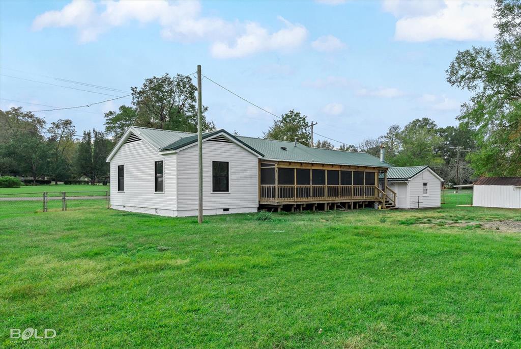 Mooringsport, Louisiana 71060, United States, 3 Bedrooms Bedrooms, ,2 BathroomsBathrooms,Residential,Contingent,29359