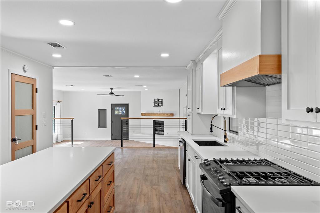 Mooringsport, Louisiana 71060, United States, 3 Bedrooms Bedrooms, ,2 BathroomsBathrooms,Residential,Contingent,29359