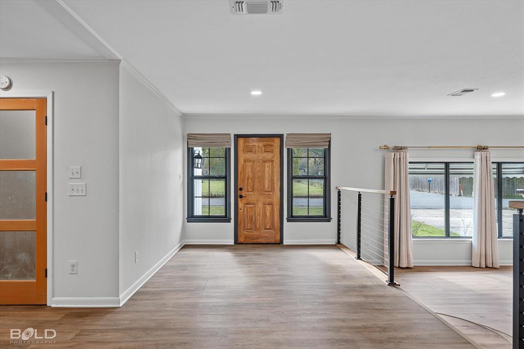 Mooringsport, Louisiana 71060, United States, 3 Bedrooms Bedrooms, ,2 BathroomsBathrooms,Residential,Contingent,29359