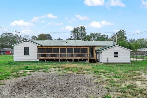 A home in Mooringsport