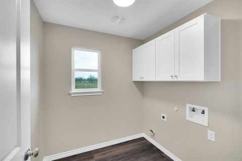 Tiny photo for 133 Joyce Street, Whitney, TX 76692 (MLS # 21094120)