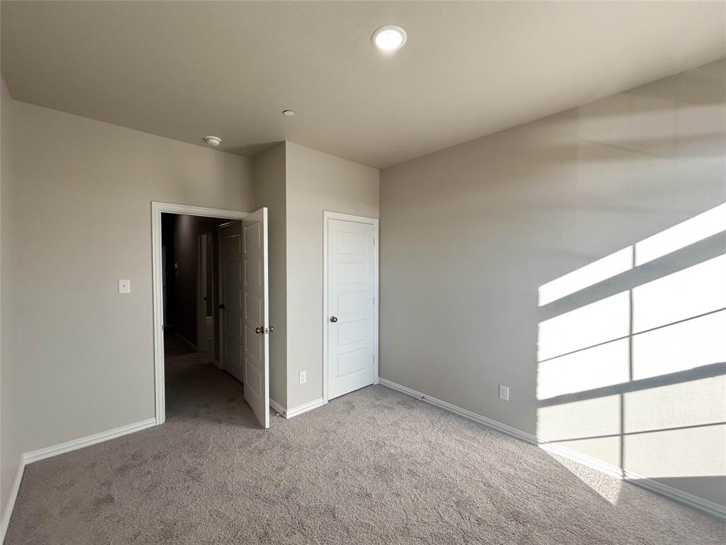 VILLAGGIO AT VICTRON PARK - Residential Lease