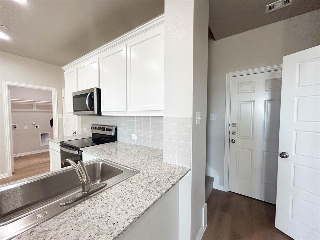 VILLAGGIO AT VICTRON PARK - Residential Lease