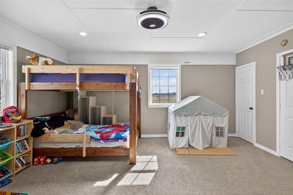 ACRES: 16.000 ABST: 227 SUR: JOSIAH EVANS - Residential