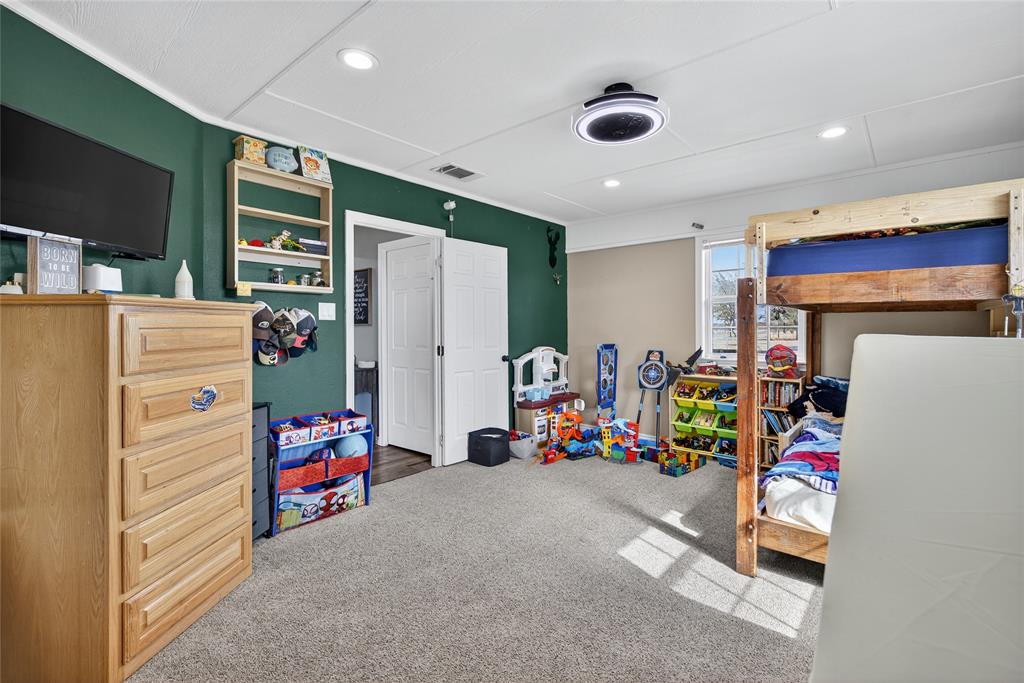 ACRES: 16.000 ABST: 227 SUR: JOSIAH EVANS - Residential