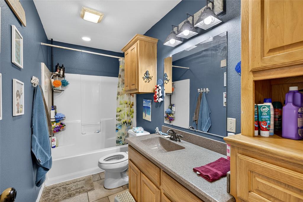 ACRES: 16.000 ABST: 227 SUR: JOSIAH EVANS - Residential