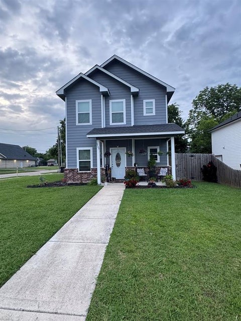 Tiny photo for 3720 Washington Street, Greenville, TX 75401 (MLS # 21316504)