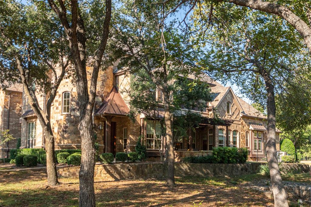 3908 Heritage Oaks Drive