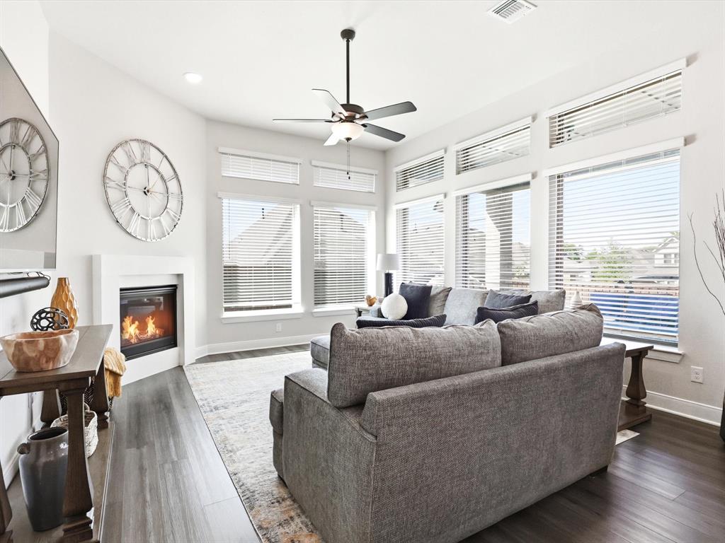 603 Crystal View Drive