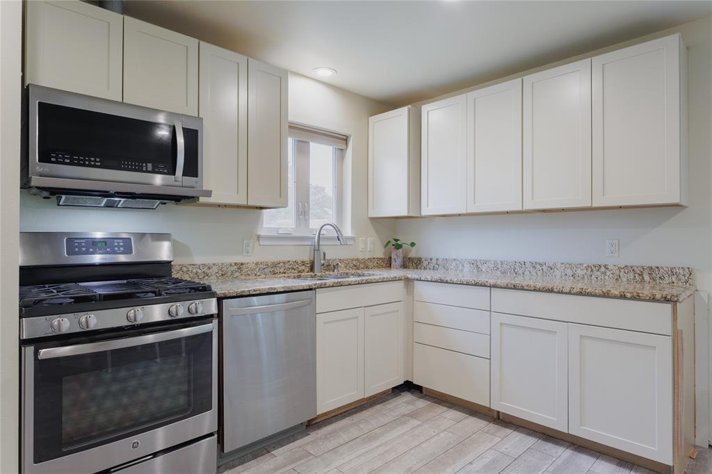 1125 Shadyglen Circle