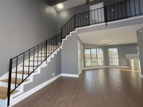 Photo of 1900 W Taylor Street, Sherman, TX 75092 (MLS # 21252312)