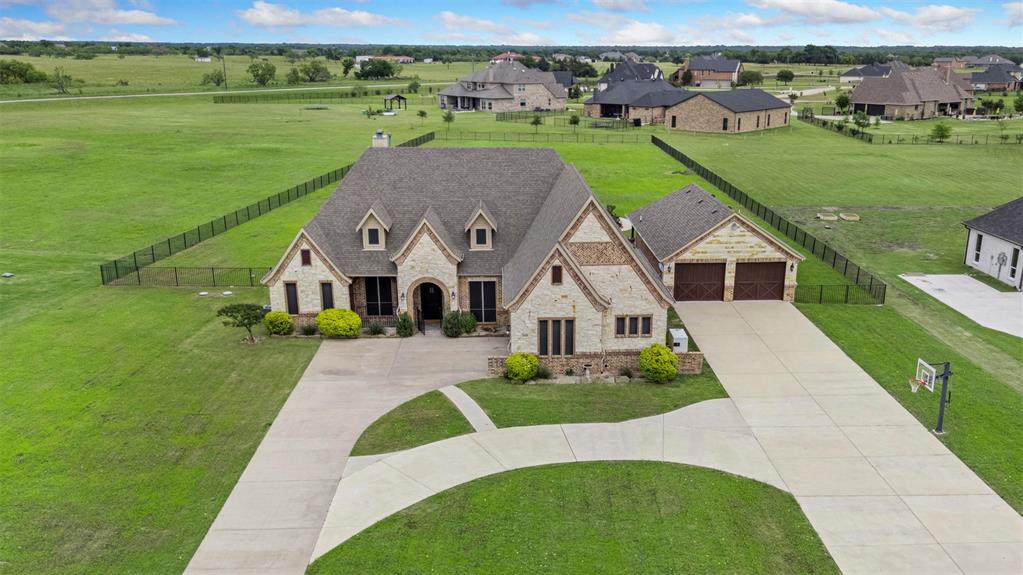 2135 Lake Estates Drive