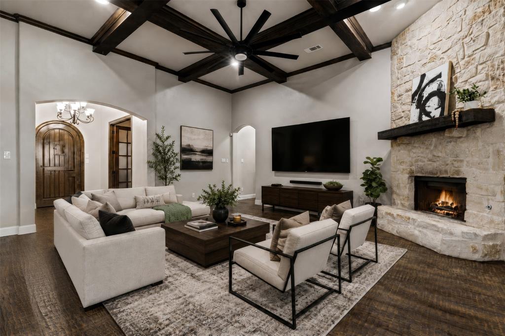 2135 Lake Estates Drive