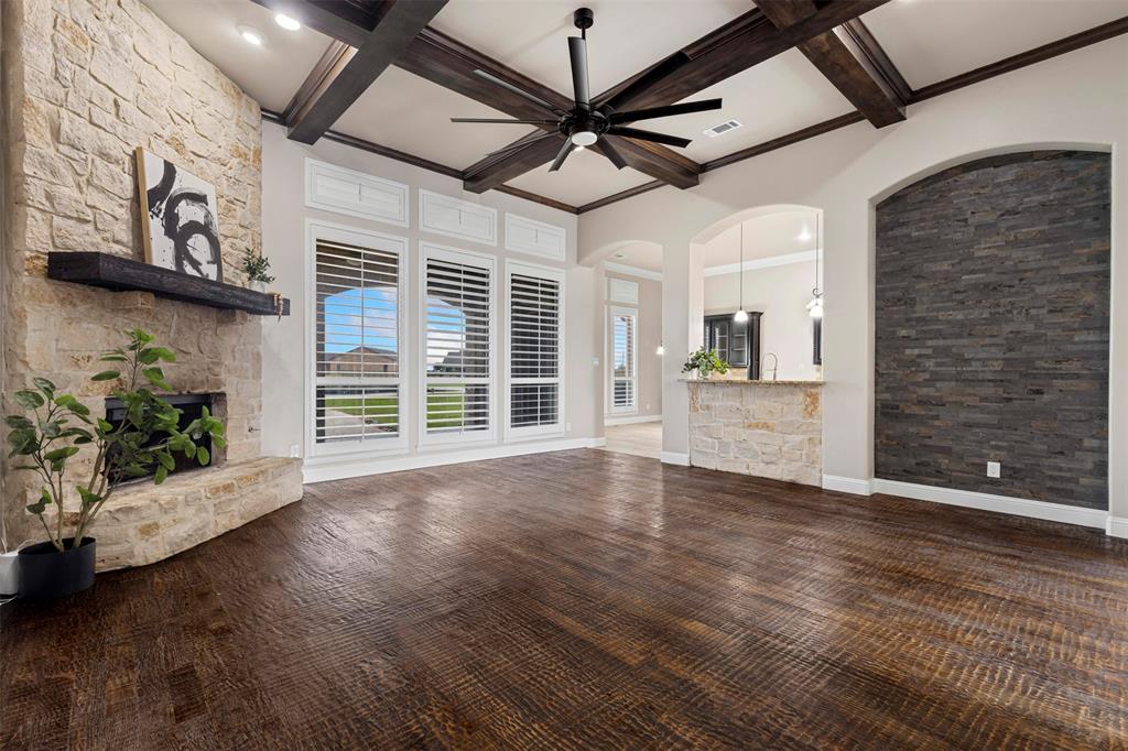 2135 Lake Estates Drive