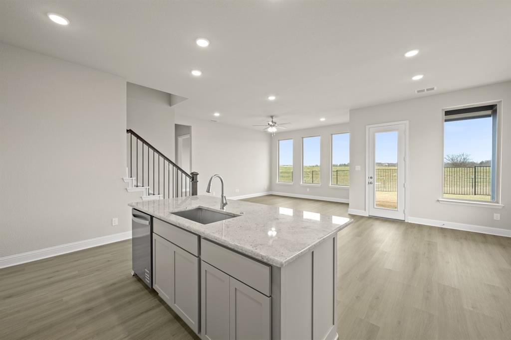 Sheppard's Place - Residential