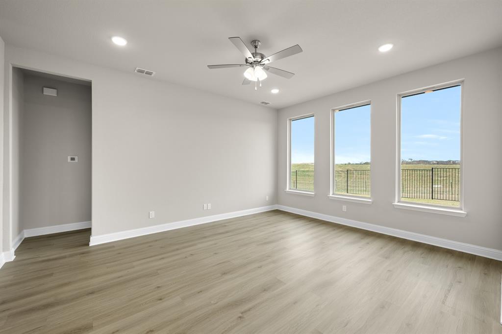 Sheppard's Place - Residential